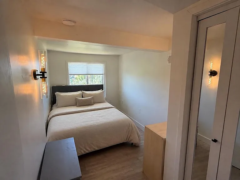 1242 Thomas Dr #A — Photo 11