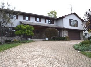 13031 S Shawnee Rd, Palos Heights, IL 60463