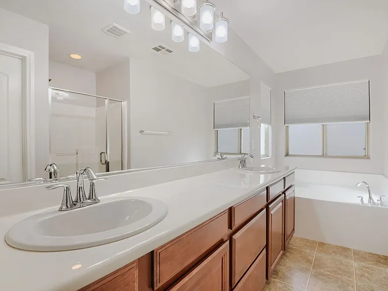 879 Cool Aquamarine St — Photo 14
