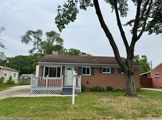 6080 Herbert St, Westland, MI 48185
