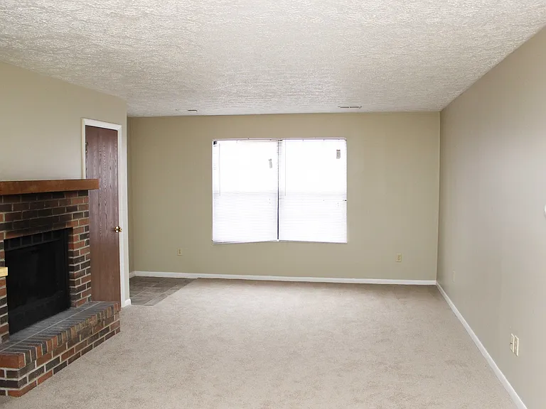 Cross Lakes Apartments — Photo 72