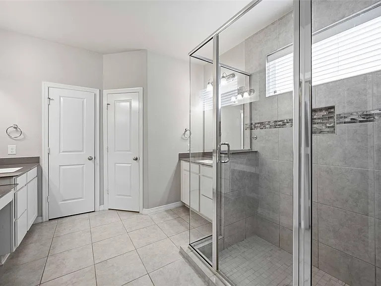 2523 Owen Bend Dr — Photo 19