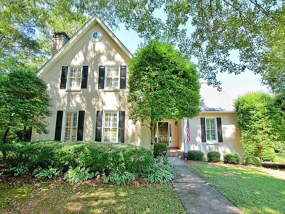 2nd image of 403 Briarwood Dr