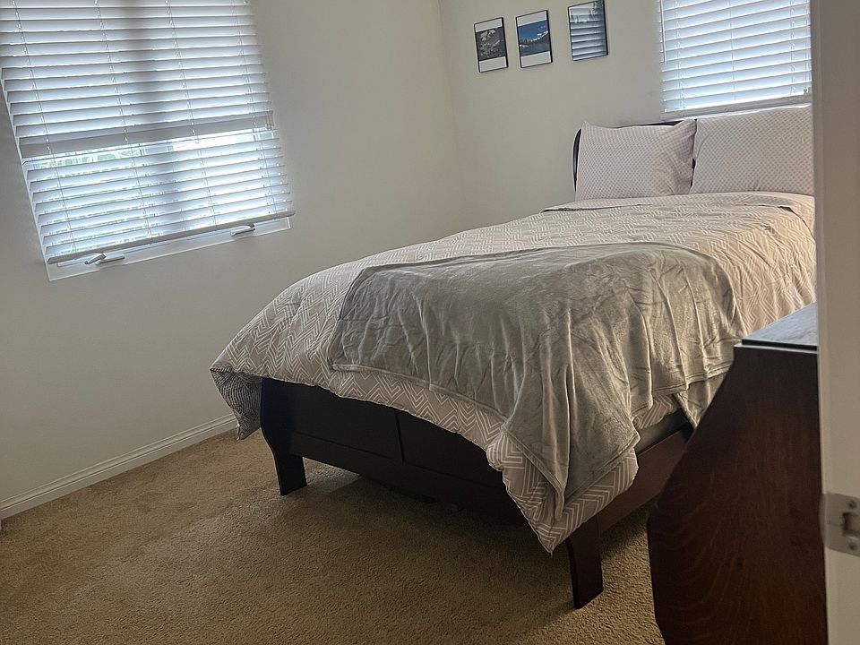 1st image of 1008 Los Angeles Ave #1