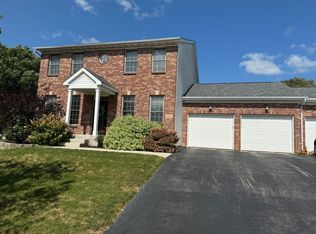 12381 Callanish Ln, Loves Park, IL 61111