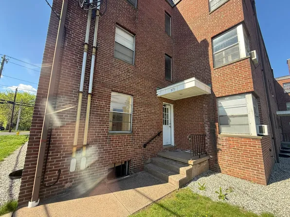 571 Center St #1, Manchester, CT 06040