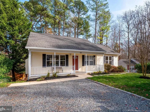 910 Guadaloupe Trl, Lusby, MD 20657