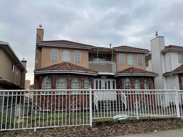 7275 Victoria Dr, Vancouver, BC V5P 3Z2