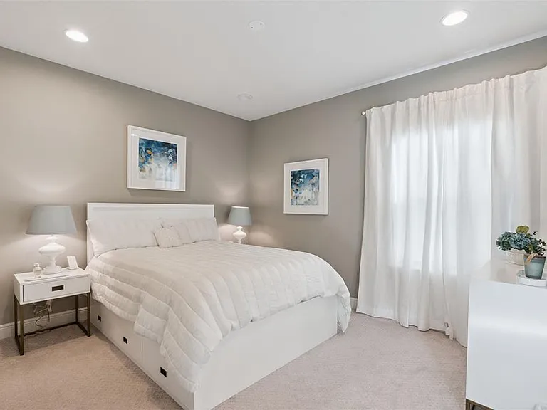 7556 John Hancock Dr — Photo 27