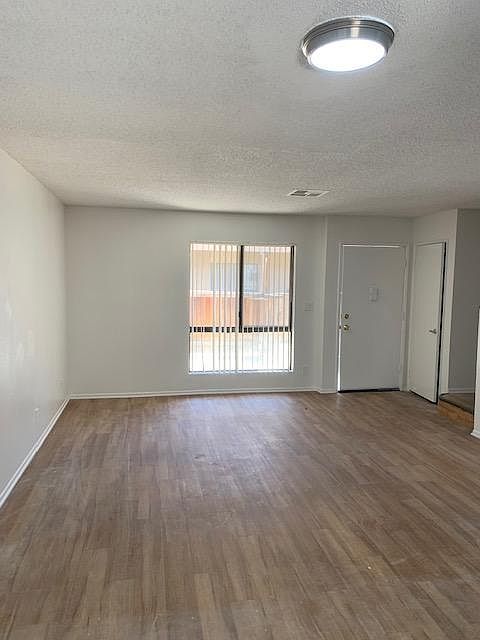 1st image of 817 Walnut St Unit 13