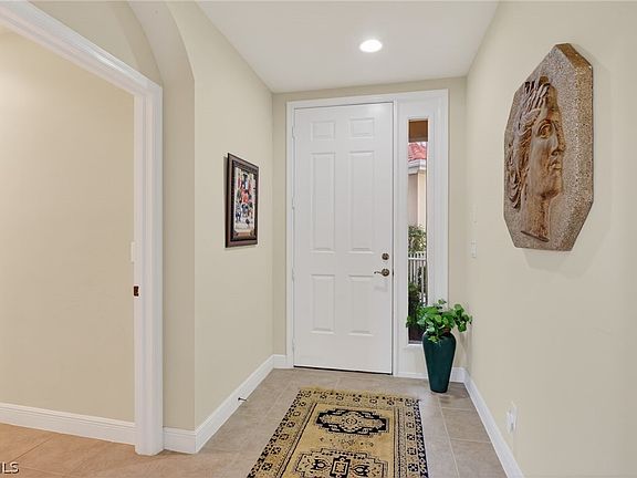5th image of 5581 Berkshire Dr APT 101
