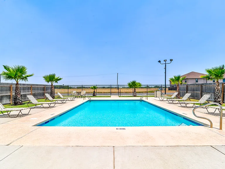 Stone Oak Townhomes — Photo 15