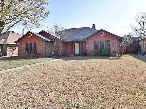 2nd image of 2521 Brushwood Ln