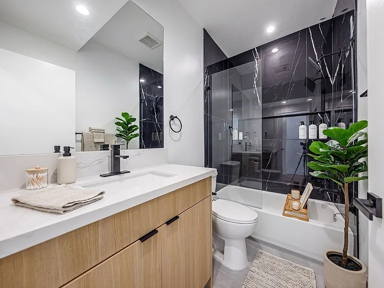 2026 Luxury 3, 4 & 5 Bed Townhomes — Photo 98