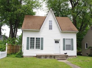 310 E Jefferson St, O'Fallon, IL 62269