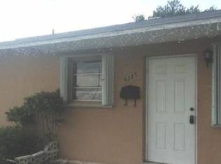 4825 SW 98th Ave, Miami, FL 33165