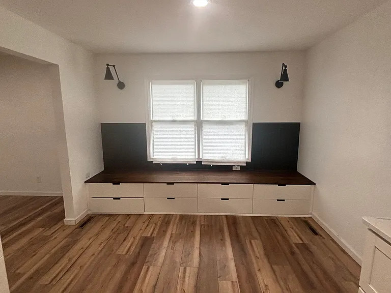 Breakfast Nook
