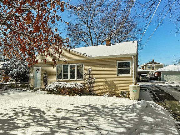 3rd image of 17124 67th Ct