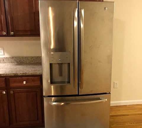 322 Claremont Avenue Refrigerator