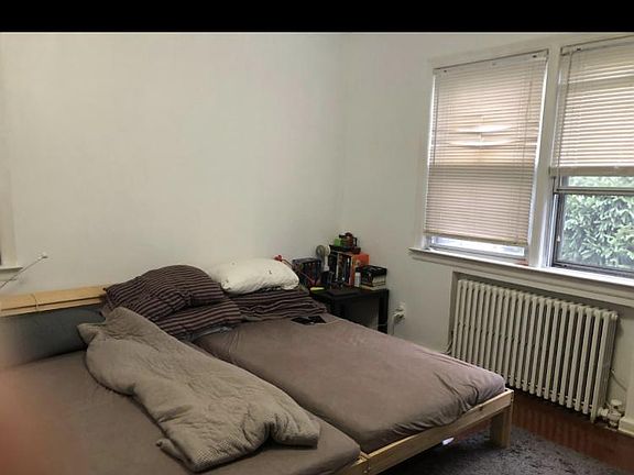 4th image of 108 Collins Ave #2