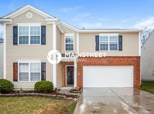 8221 Ainsworth St, Charlotte, NC 28216