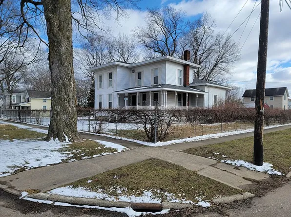 814 French St, Three Rivers, MI 49093