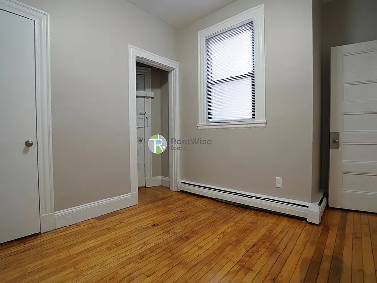 76 Gardner St #C1 — Photo 12
