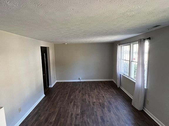 2nd image of 3513 Seneca Forest Dr