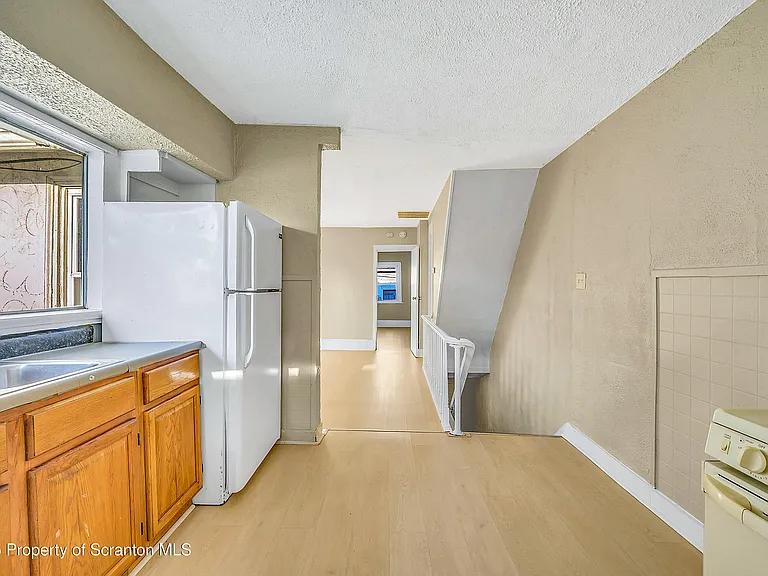 1007 Washburn St #2 — Photo 10