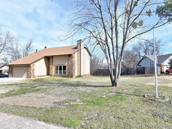 1717 N 27th St, Broken Arrow, OK 74014