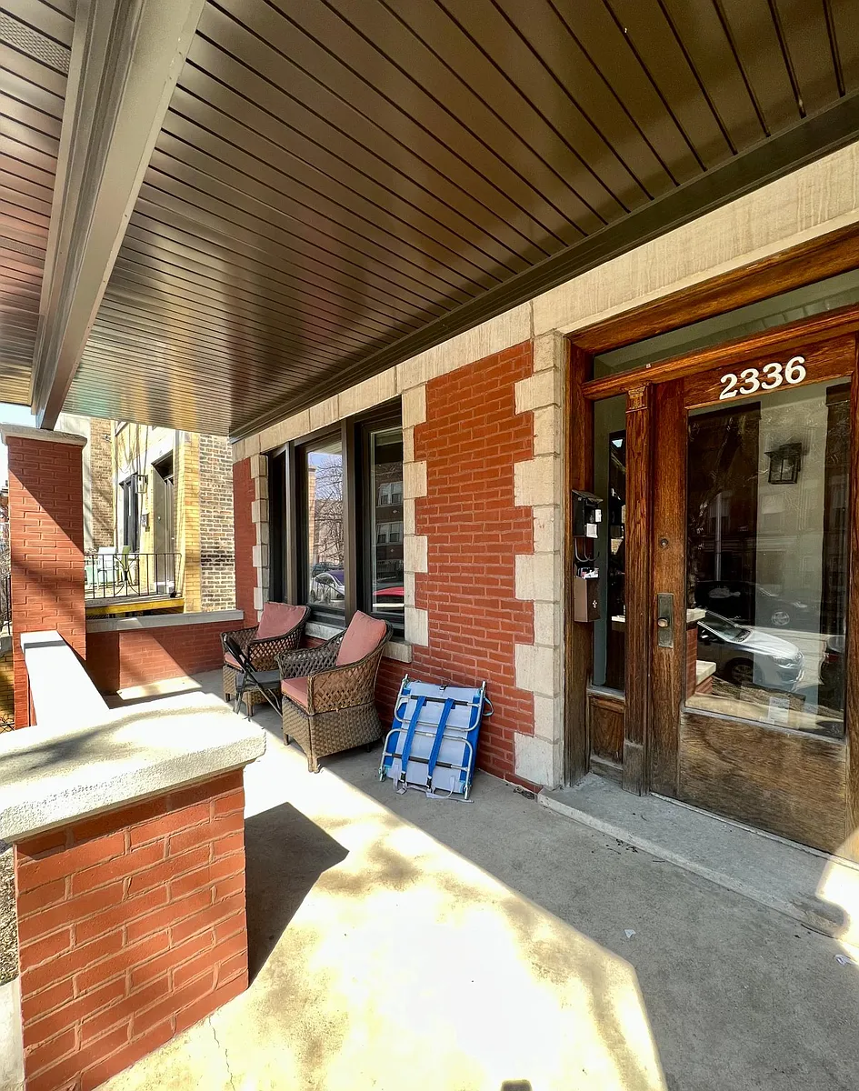 Building Photo - 2336 W Superior St #1