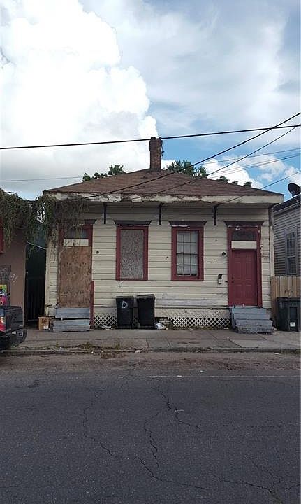 1st image of 2710-12 Lasalle St