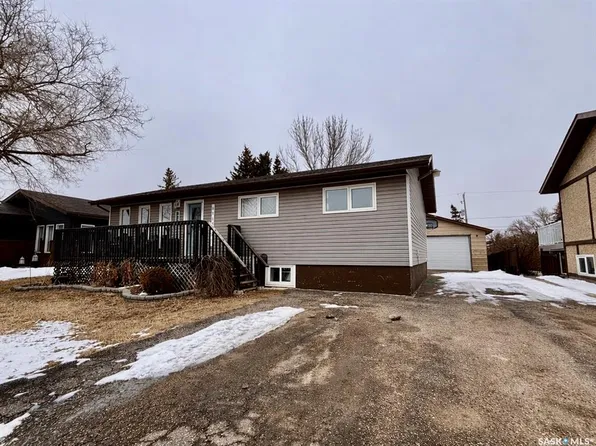 504 8th STREET W, Kindersley, SK S0L 1S0