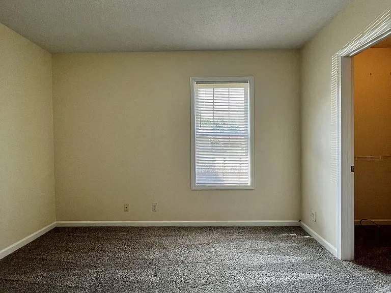 1118 Keith Ave — Photo 13