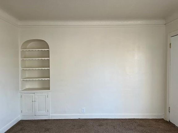 4th image of 516 N White St