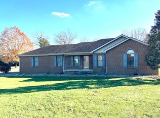 204 Maple Leaf Ct, Mount Sterling, KY 40353