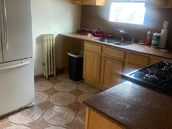 4th image of 8013 161st St Floor 2
