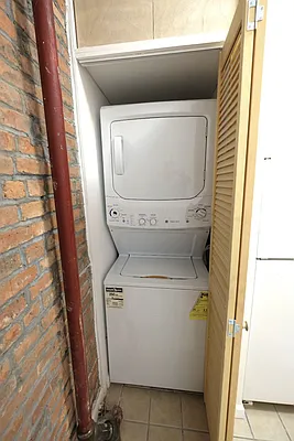 Rented by Keller Williams NYC | media 23