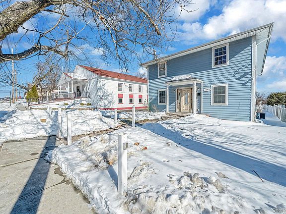 2nd image of 128 Bethune Boulevard