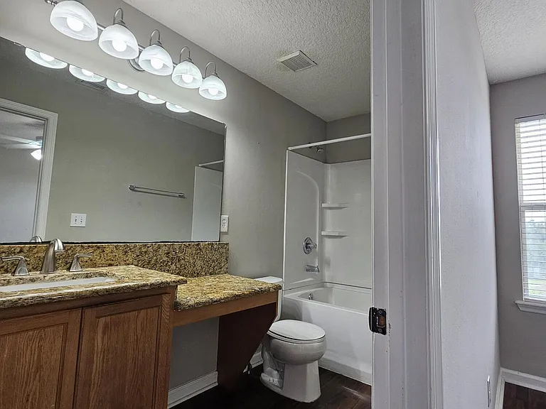 2334 Sunset Bluff Dr — Photo 11