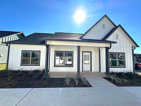 Cedar 3 Bedroom | 2 Bathroom