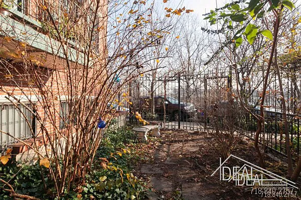 Rented by Ideal Properties Group | media 10