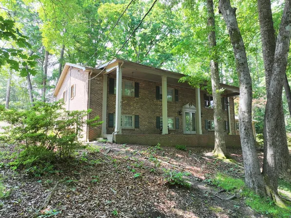 270 Cambridge Cir, Danville, VA 24541