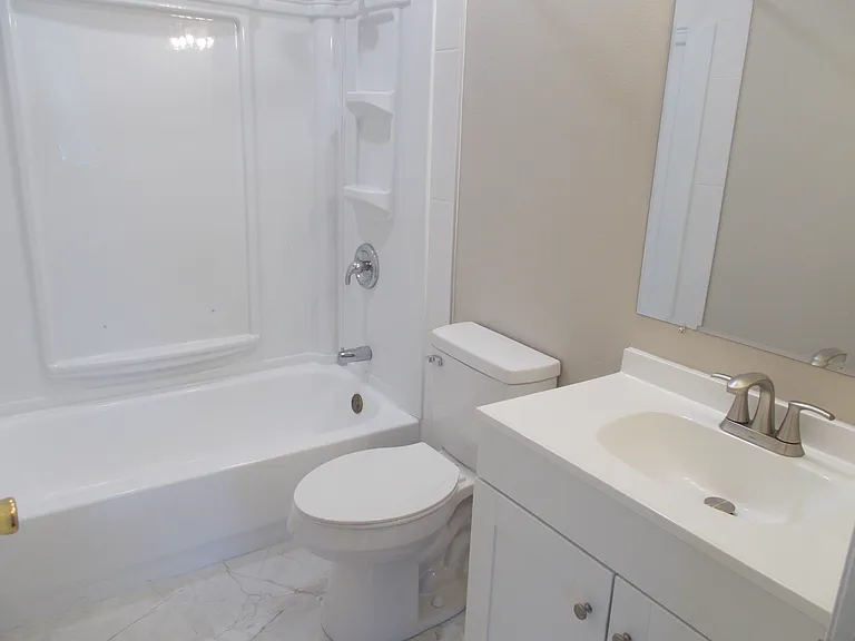 508 Meadowbrook Ct — Photo 8