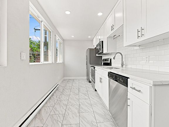 3rd image of 2124 E 17th Ave APT 5