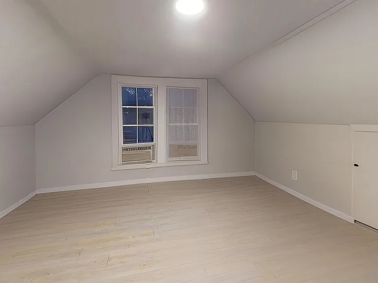 103 High St — Photo 3