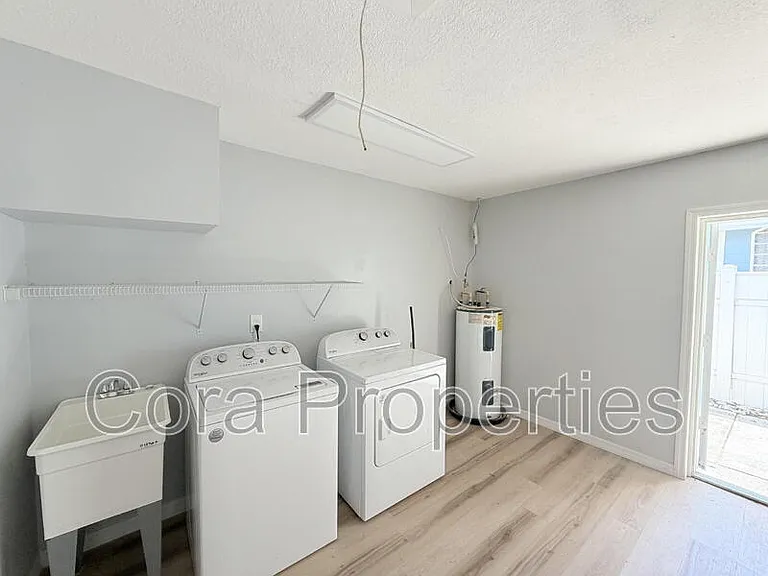 825 Avenue Y NW — Photo 11
