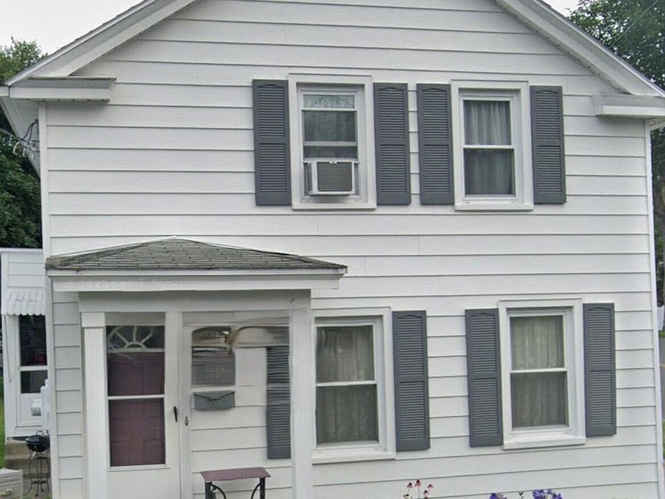 1st image of 32 7th Street