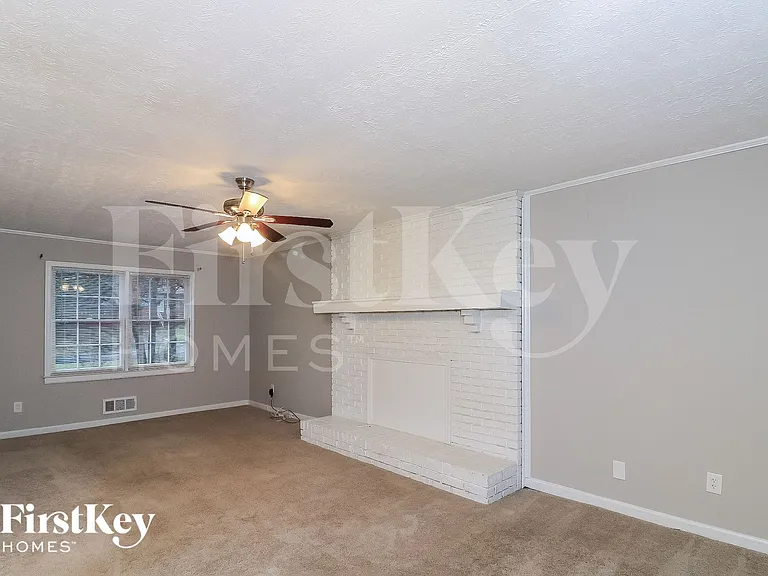 1020 Tanglewood Trl — Photo 9