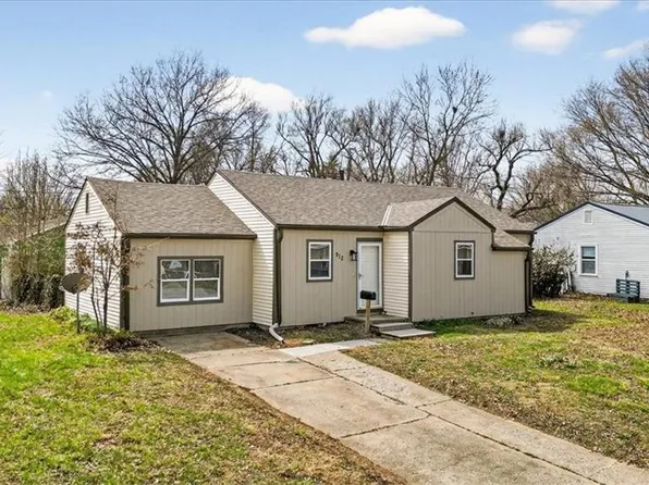 912 Vest Dr, Warrensburg, MO 64093